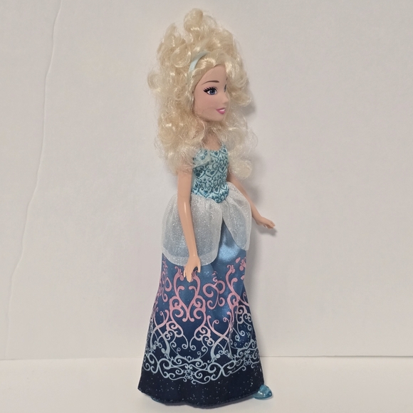 Hasbro Disney Princess Royal Shimmer Series Cinderella 11" Doll #B5288 72561 - Picture 6 of 15